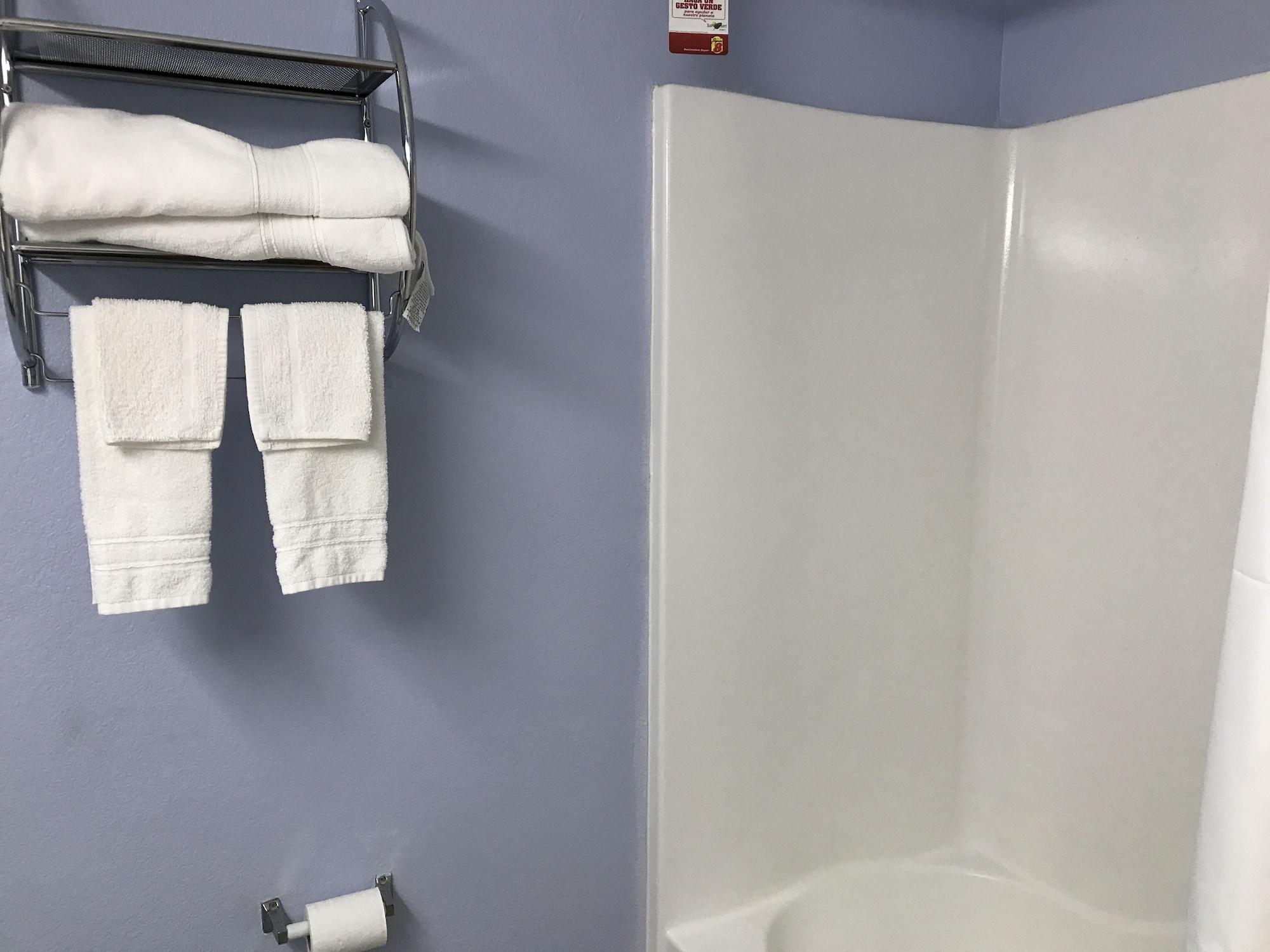 Super 8 By Wyndham Omaha/West Dodge Motel Екстериор снимка
