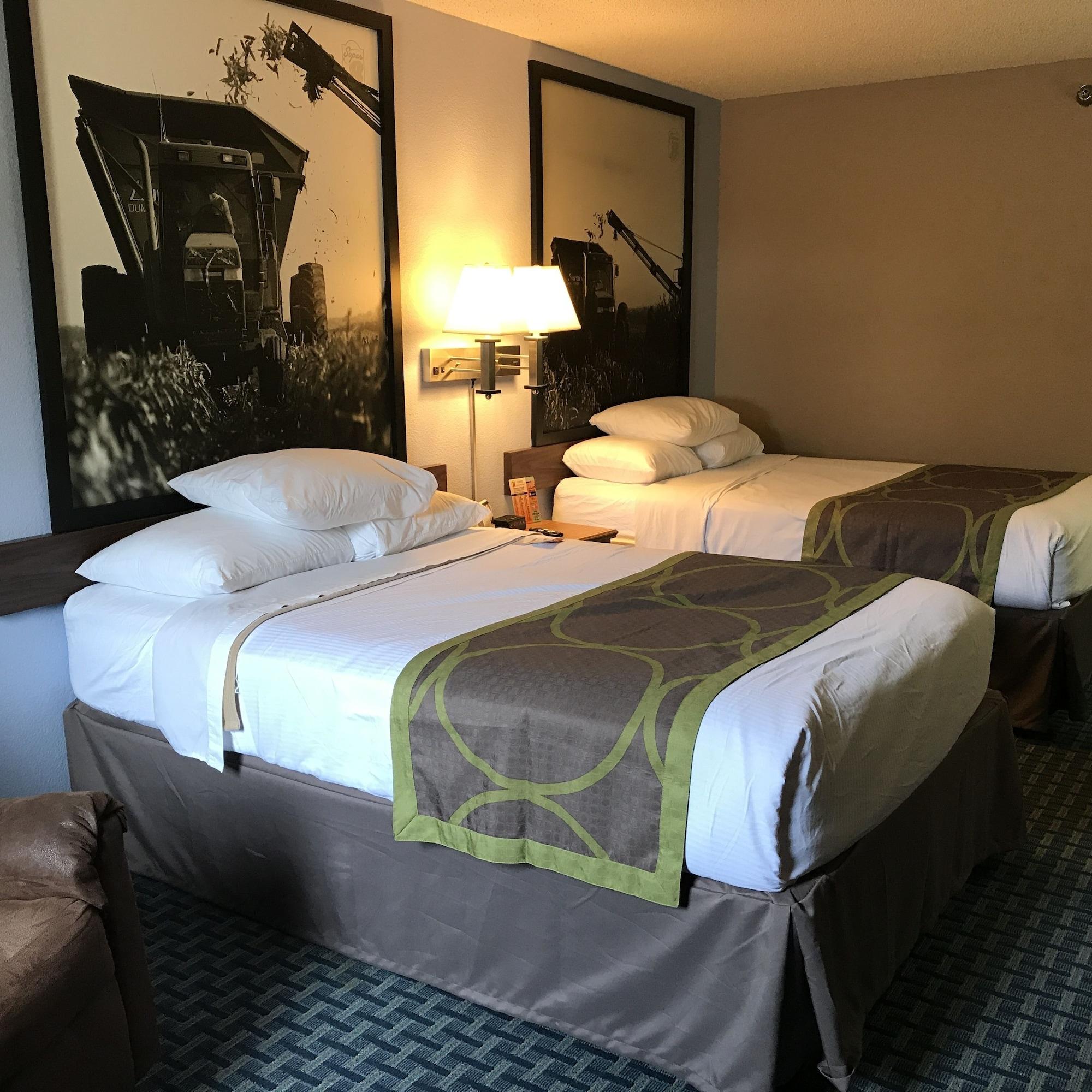 Super 8 By Wyndham Omaha/West Dodge Motel Екстериор снимка