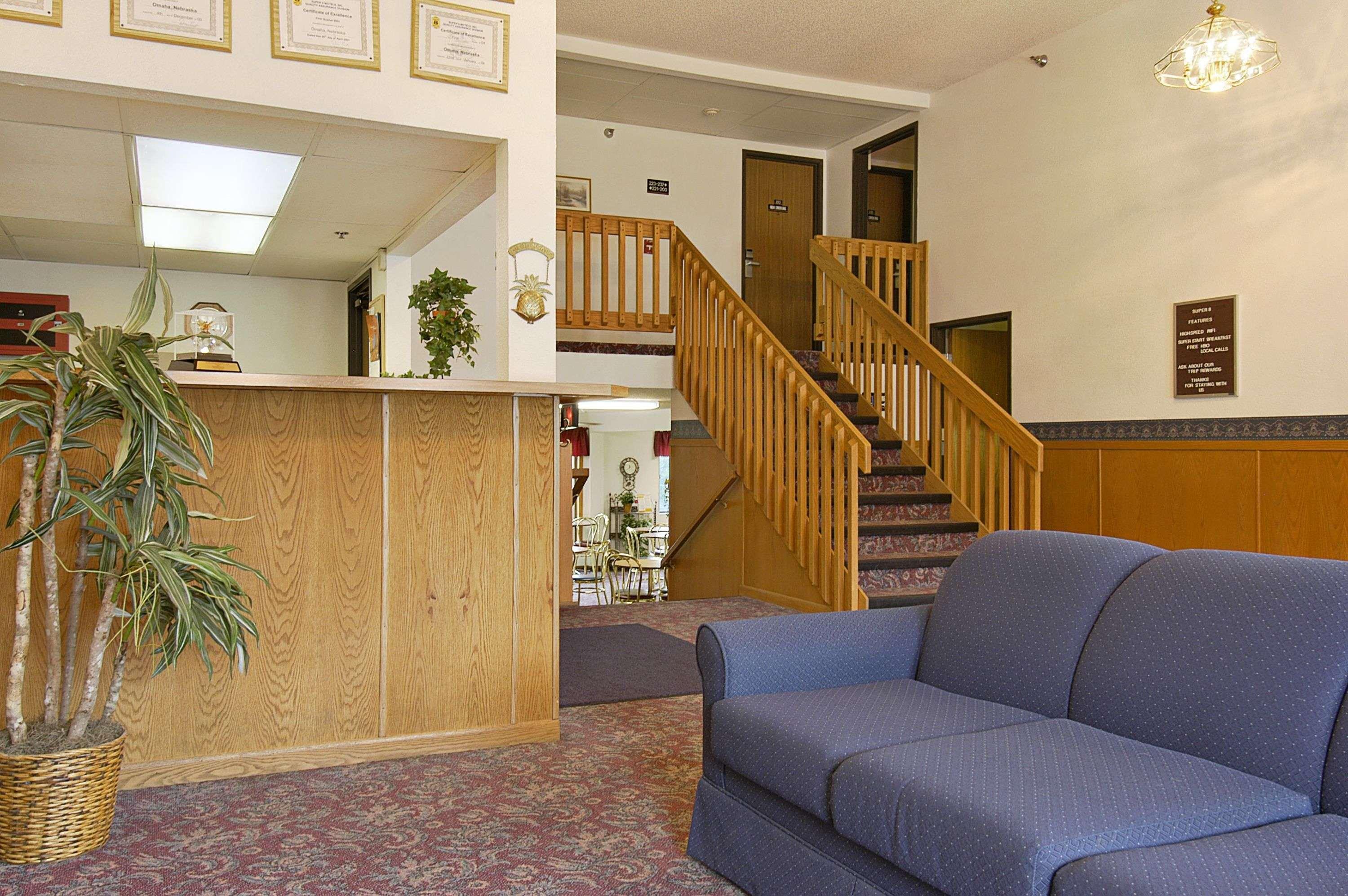 Super 8 By Wyndham Omaha/West Dodge Motel Екстериор снимка