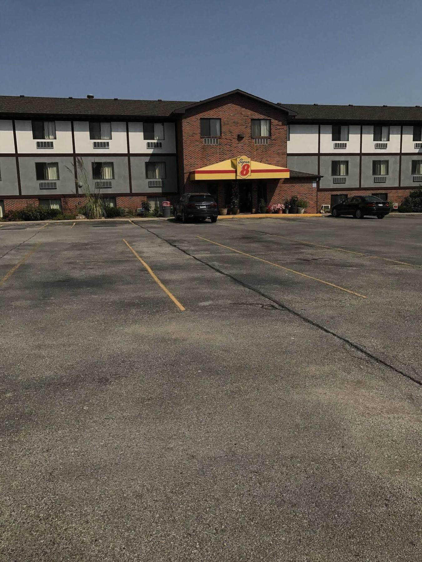 Super 8 By Wyndham Omaha/West Dodge Motel Екстериор снимка