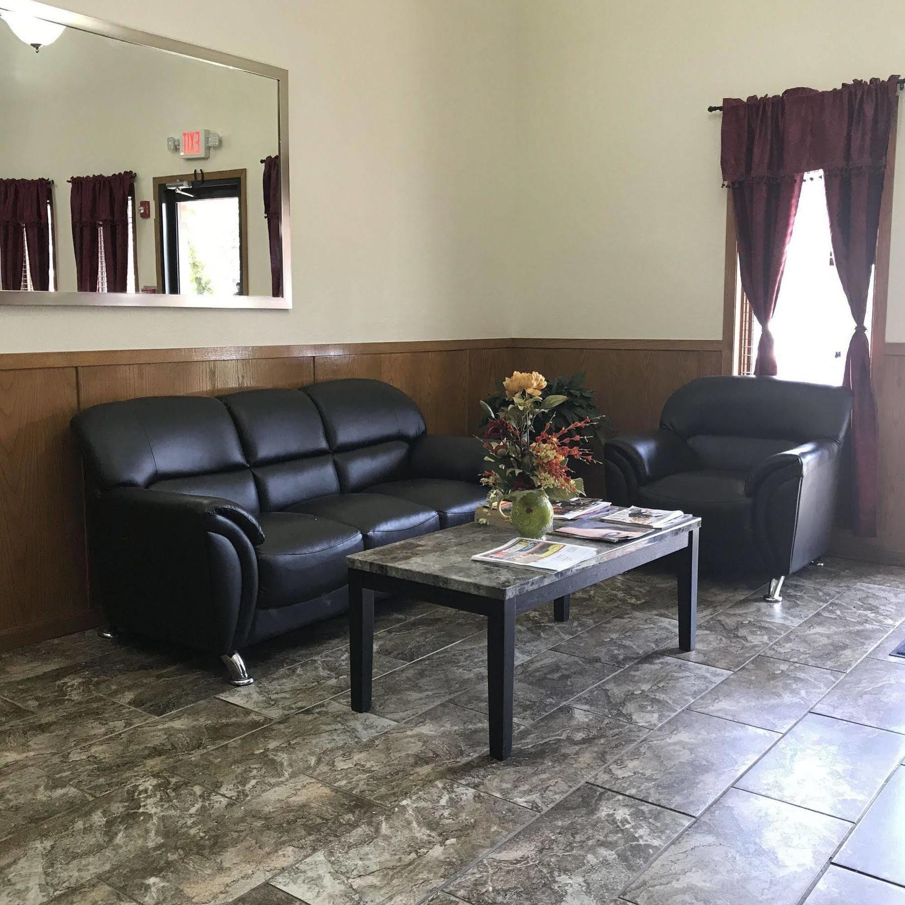 Super 8 By Wyndham Omaha/West Dodge Motel Екстериор снимка